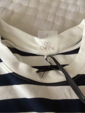 CALIA by Carrie Underwood Black and White Striped Ribbed Top